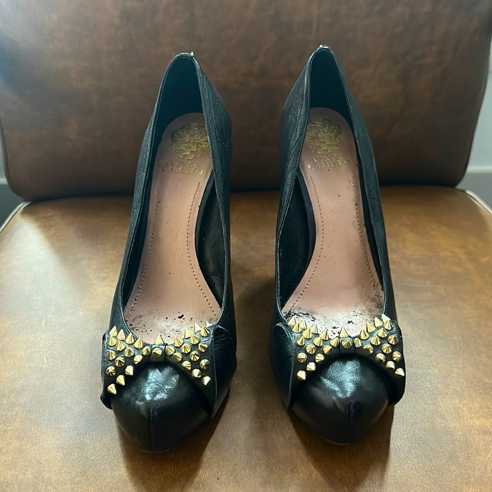 Size 10 black Vince Camuto spike heels